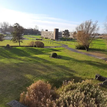 Διαμέρισμα Zonnig In Uniek Gebouw De Haan