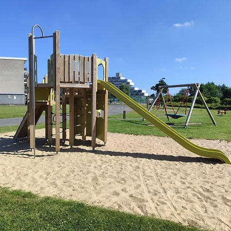 Zonnig In Uniek Gebouw アパート