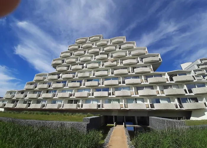 Zonnig In Uniek Gebouw Appartement *